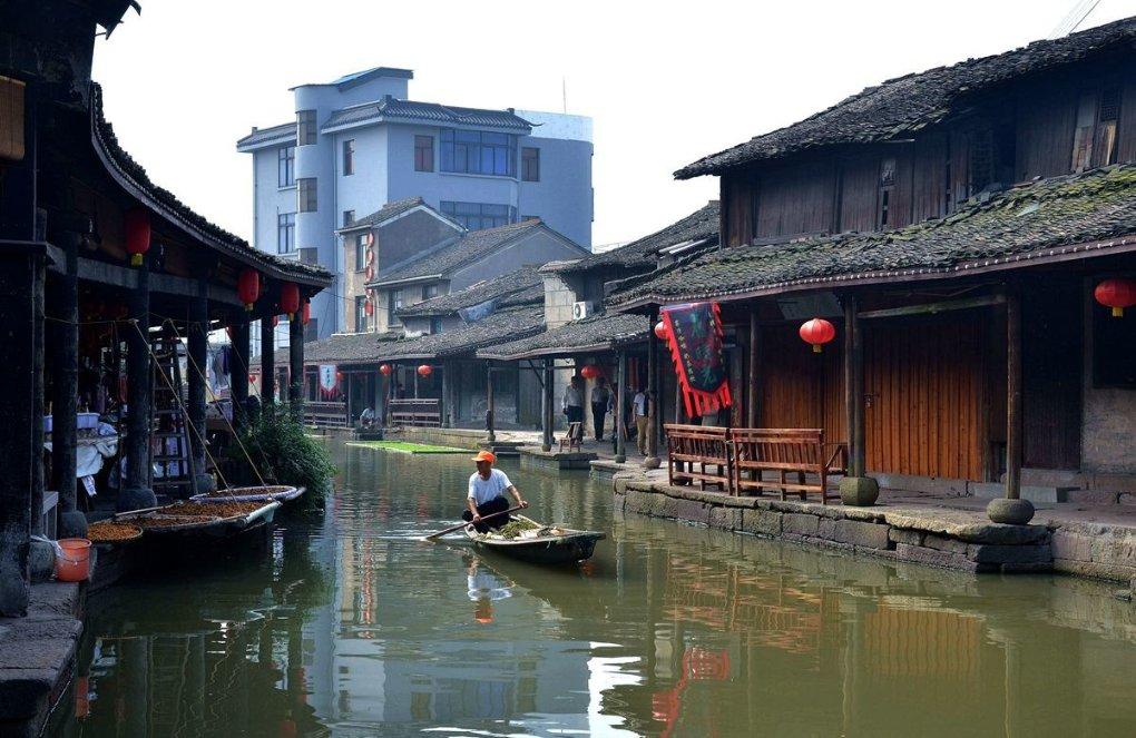 东莞光明眼科医院：两年视觉康复的坚持，6岁的他终于看清了妈妈的脸